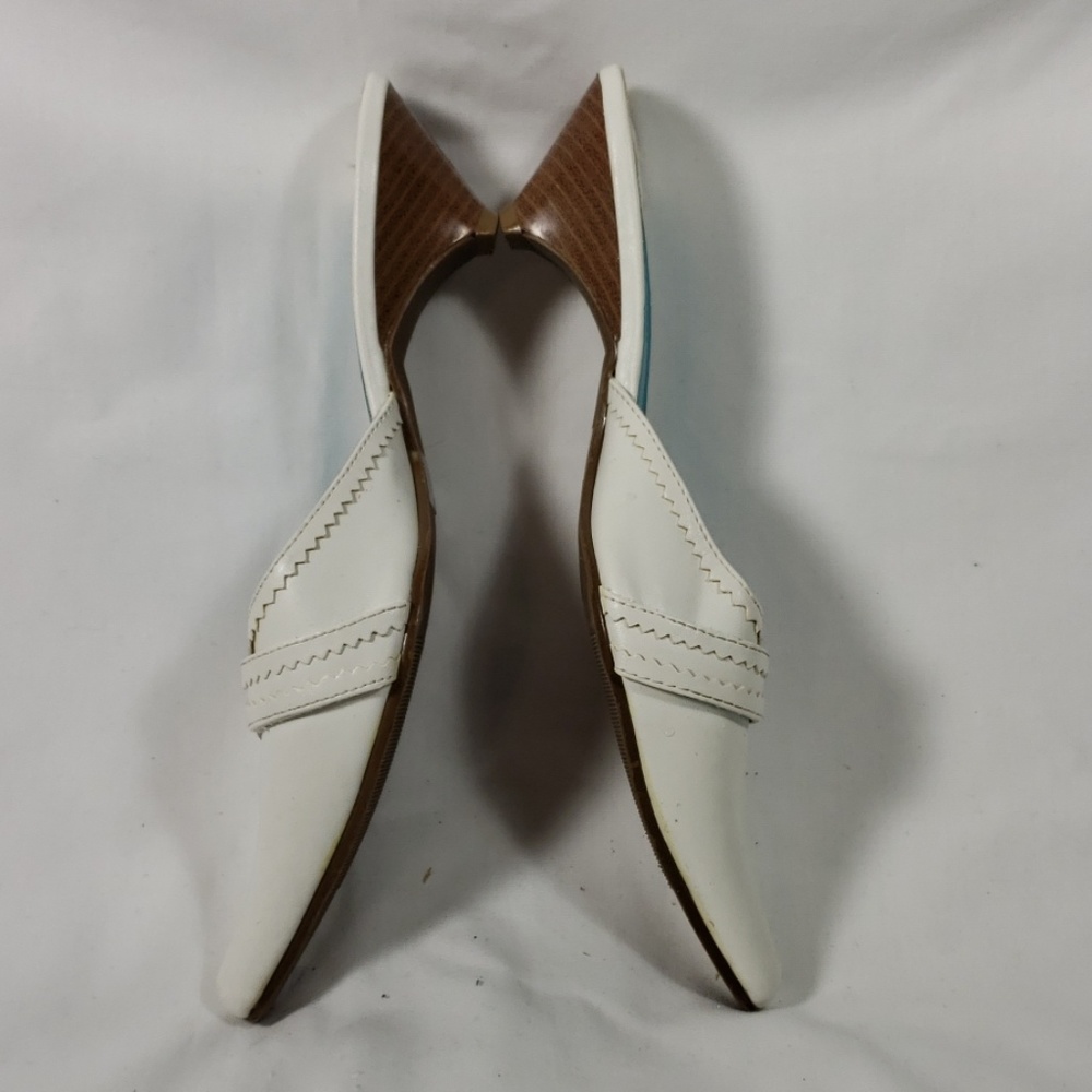 Shoes - Picture 3 of 4
